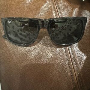 Ray-Ban Black Sunglasses